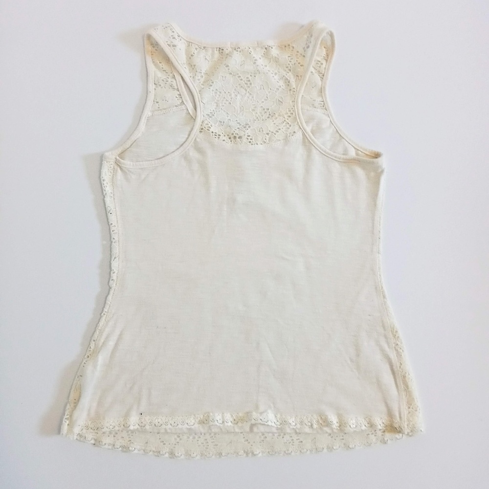 Active Basic Women’s Patterned Tee - Picture 2 of 3